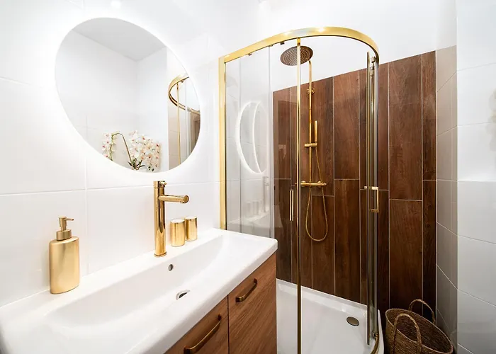 Ans Hanza Tower 15th Floor With View, Swimming Pool Area With Saunas, Viewing Terrace *