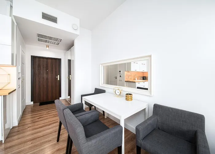 Ans Hanza Tower 15th Floor With View, Swimming Pool Area With Saunas, Viewing Terrace