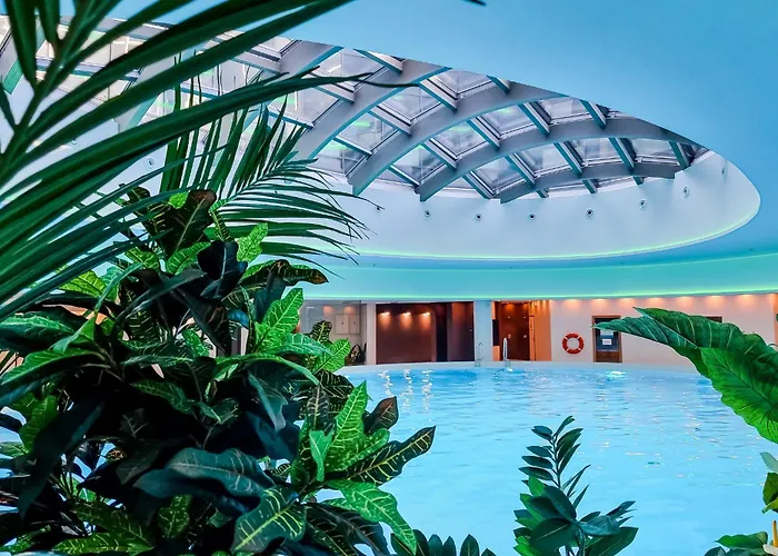 Ans Hanza Tower 15th Floor With View, Swimming Pool Area With Saunas, Viewing Terrace